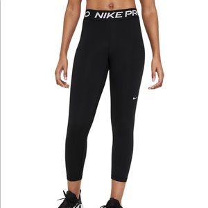 Nike women’s dri-fit leggings